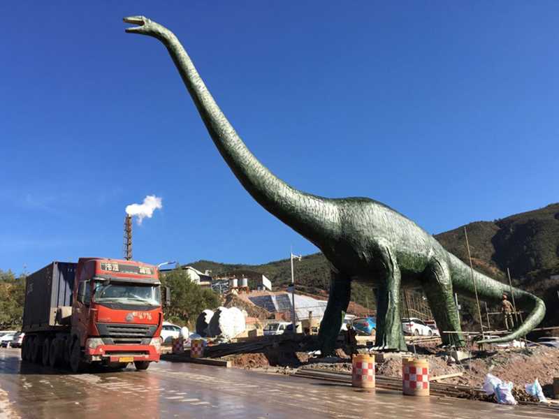 云南大型塑石恐龙施工∏